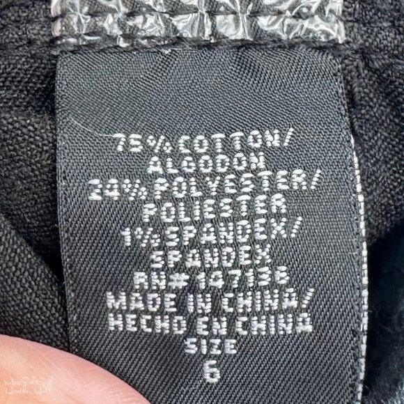 1822 Denim Black Jegging Shorts Size 6 - Picture 4 of 5